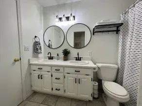 Modern House with Theater Room - Image 3
