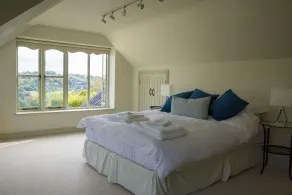 The Retreat - Image 3