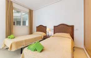 2 Bedroom Amazing Apartment In Roldán - Image 5