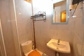 Chalet ai piedi delle piste da sci, per 7 persone, completamente attrezzata. - Image 2