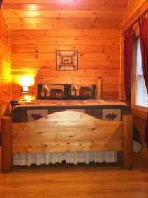 Jacks Log Cabin nära Meramec River i lugn trädbevuxen miljö med Hot Tub - Image 2