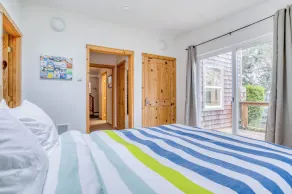 Artful Style, Lots of Light, Oceanview Great Room, Hot Tub and Dog Friendly! - Image 3