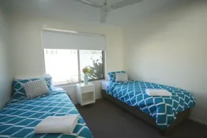 Home away from home! Modern, comfortable, central, AC, Yard. - Image 5