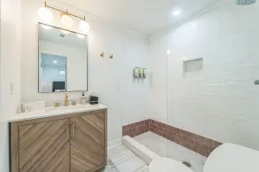 Bungalow Off Floyd St In The Heart Of Covington 3 Bedroom Bungalow - Image 3