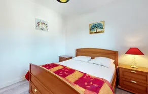 Awesome Home In Saint-Maurice-Sur-Eygu - Image 4