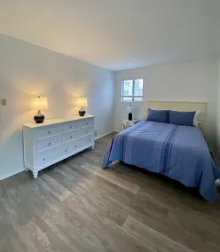 Renovated Home with Heated Pool 3 Bed/2 Bath - Sleeps 6 - Image 5