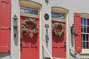 Historic 8 Bedroom Luxury Retreat - Hot Tub - Sleeps 20+ - Walk Downtown - Image 3
