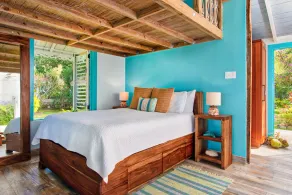 Bahia - charming seaside cottage, wooden loft and shutters, garden, staff - Image 5