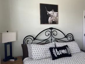Cozy Country Suite - Image 4