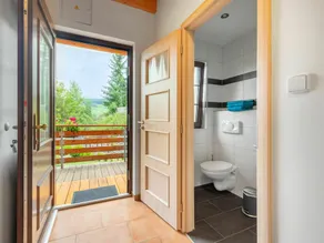 Caratteristica villa indipendente per 4 ospiti con WIFI, TV e patio - Image 3