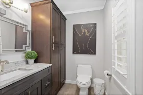 Faszinierende & geräumige 2 Hauptschlafzimmer/2,5 Badezimmer Wohnung am Meer - Image 2