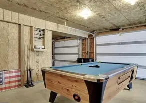 Converted barn with great views, hottub, pool table, shuffleboard & firepit. - Image 2