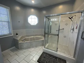 Relaxing and Peaceful 4 bedroom/2 bath home with heated pool. - Image 3
