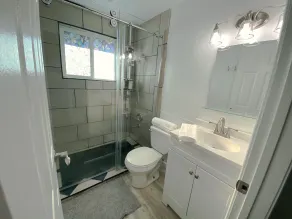 Updated Gonzaga duplex near downtown Spokane - Image 2