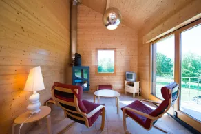 Chalet de charme et ses 3 étangs : idéal pour se retrouver en famille ou amis - Image 2
