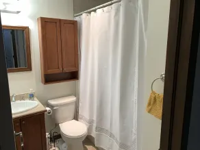 3 Bedroom, 2 Bathrooms, sleeps 7 - Image 5