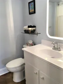 Waterfront One Bedroom Apartment - Image 3