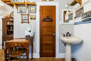 Restored 1930’s Tiny Home 3 min to Cape Charles - Image 3