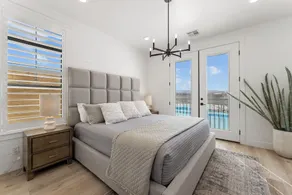 Sandy Beach Estate home - Image 2