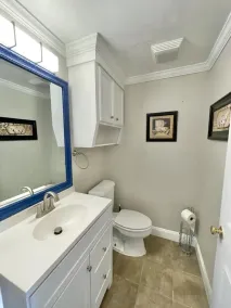 Beautiful fully furnished lakefront house - Image 4