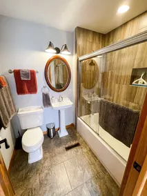 Lakeview Loft - Image 5
