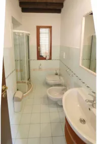 Panoramica villa con piscina privata e vasca idromassaggio, a 8 km da Arezzo. Un buon punto di parte - Image 2
