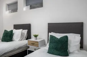South Inch Apartment - Image 4