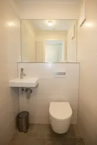 Design takvåning på sjön med egen bastu, 200 m till Östersjön - Image 5