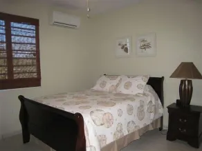 Spacious, attractively decorated 2 BR 1bath gated Apt, 4 Mins to Jobos Beach - Image 5