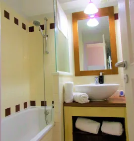 Cosy 21 M2 With Loggia Pool Near The Beach - Image 2