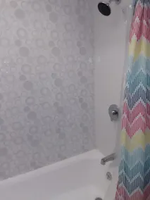 Bayfront Budget Friendly 2 Bedrooms and 2 Bathrooms Apt in Gated Community - Image 4