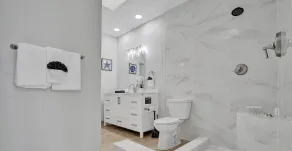 Modern house w heated pool game room - Image 4