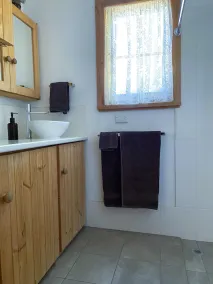 Sunset Cottage... Absolute Waterfront with Beautiful Sunset Views - Image 2