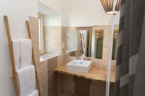 Charming stone house with private pool - Image 4