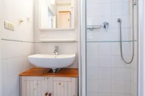 Familienorientiertes wunderschönes Apartment mit Garten und Terrasse | Strand in der Nähe - Image 3