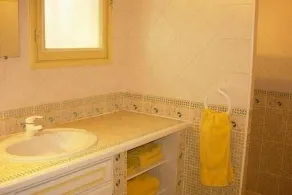 Villa indipendente non trascurata con piscina 8 x 4 in un ambiente molto tranquillo. - Image 2