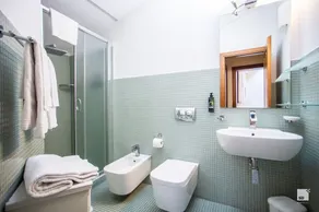 Urbanicooh Garisenda Apartment - Image 2