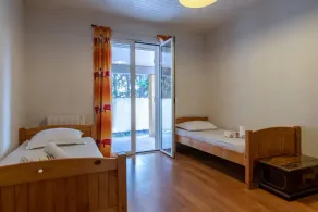 Provencal house with swimming pool in the heart of the Comtat Venaissin Velleron - Image 5
