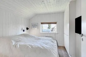 Holiday home within walking distance to the water - Image 3
