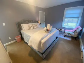 Cozy ResidentialHome 5mins from stores and Hospital. - Image 3