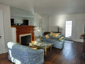 Haworth Cottage 2 blks to Millikin University - Image 4