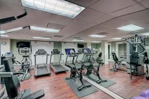 Cute 1 bedroom unit located in Condo/Hotel in the heart of Coconut Grove-Free Parking - Image 3