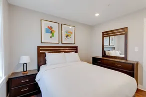 3 Bed 2 Bath Tourist House near Kendall Square - Image 5