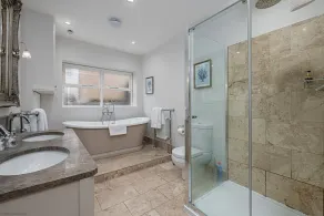 No22, Llandudno - Stylish & Cosy Period Apartment, with Hot Tub & Private Parking - Image 2