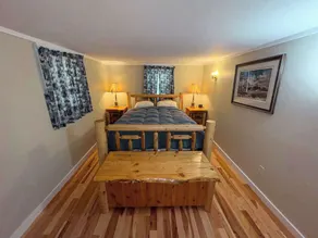 Blue Lake Cottage - Pet Friendly Rental - Image 4