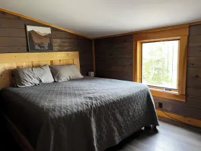 Cozy Modern Cabin - Image 3