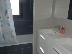 VAKKER ARKITEKTVILLA MED SVEMPOOL - Image 4