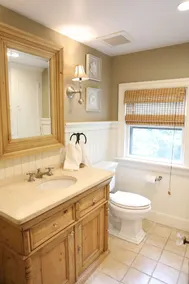 New Pool Lovely Home Mins away from Town & Beach - Image 2