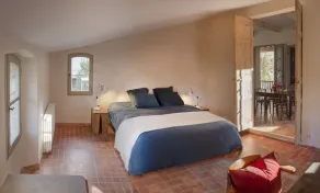 Terrace apartment at the foot of the Luberon hills in Lourmarin - Image 3