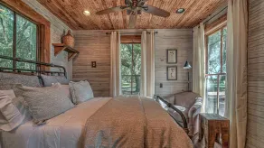 Rum Runner's Cabin w/ docks, pool, & private firepit on Emma's Driftwood Farm - Image 5